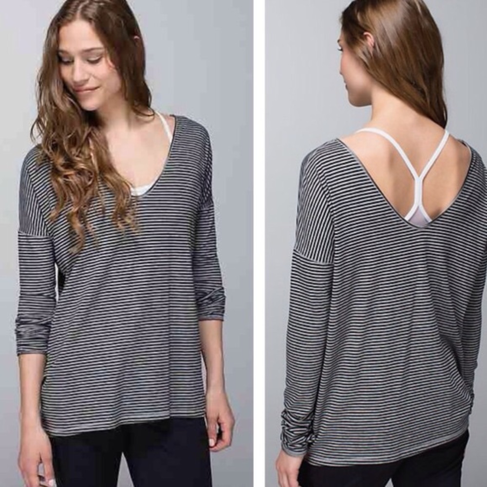 Lululemon Flip Your Dog Long Sleeve